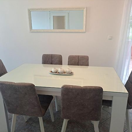 Lifestyle Apartment Podstrana Bagian luar foto