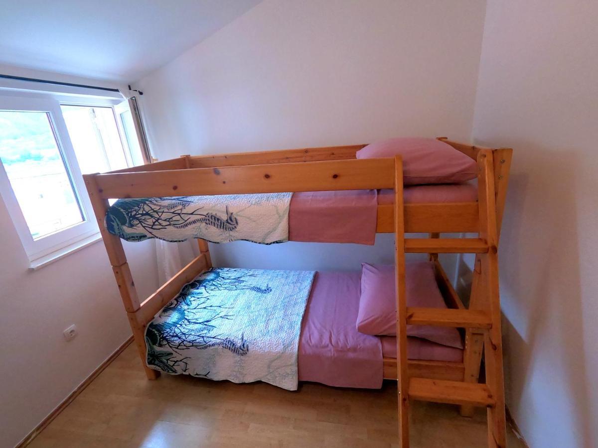 Lifestyle Apartment Podstrana Bagian luar foto