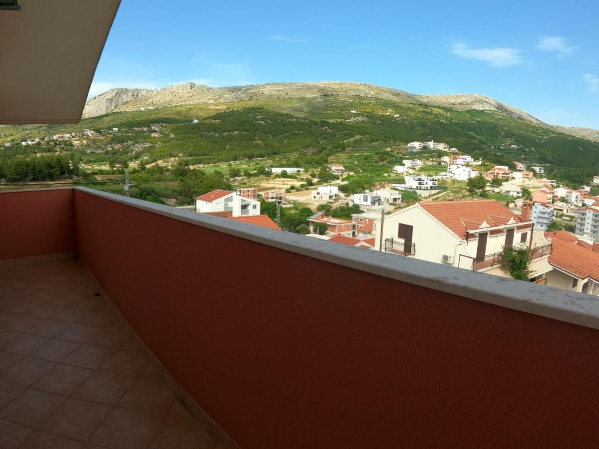 Lifestyle Apartment Podstrana Bagian luar foto