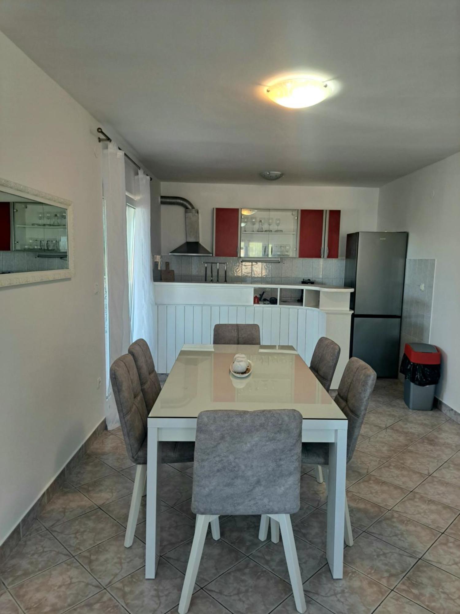 Lifestyle Apartment Podstrana Bagian luar foto