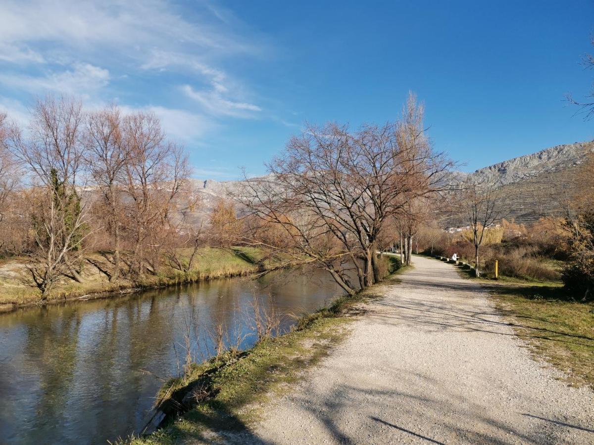 Lifestyle Apartment Podstrana Bagian luar foto